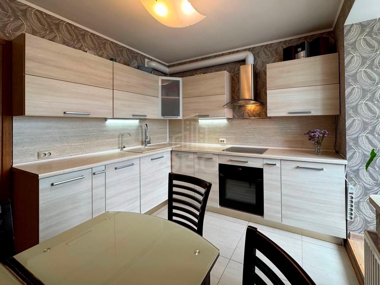 двухкомнатная квартира в Санкт-Петербурге по адресу: Пулковское ш., 22, к 3