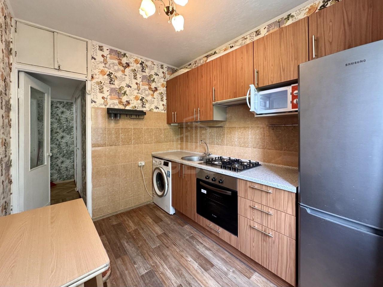 трехкомнатная квартира в Санкт-Петербурге по адресу: Тореза проспект, 90