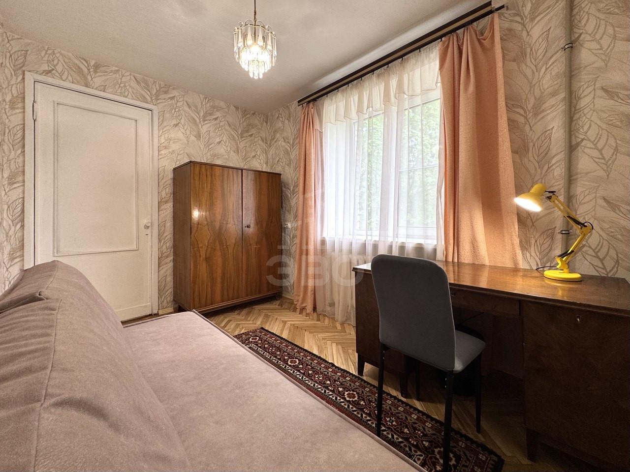 трехкомнатная квартира в Санкт-Петербурге по адресу: Тореза проспект, 90