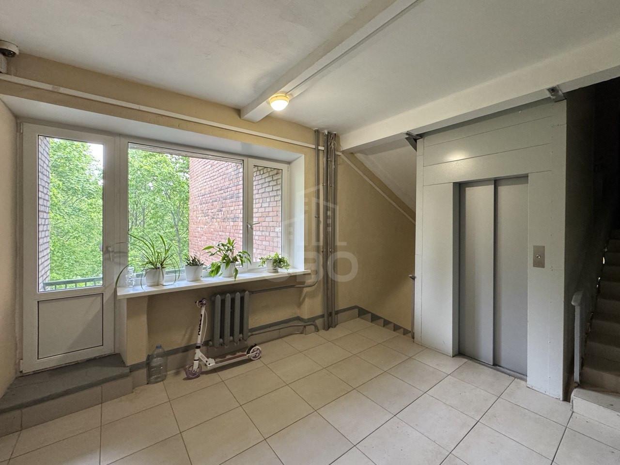 трехкомнатная квартира в Санкт-Петербурге по адресу: Тореза проспект, 90