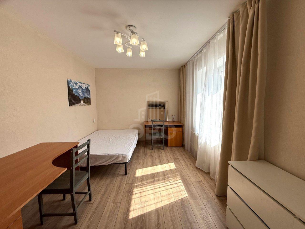 трехкомнатная квартира в Санкт-Петербурге по адресу: Комендантский проспект, 13