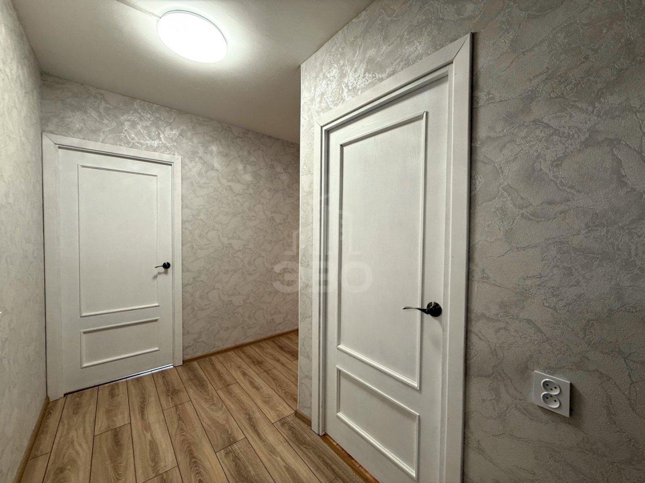 трехкомнатная квартира в Санкт-Петербурге по адресу: Комендантский проспект, 13