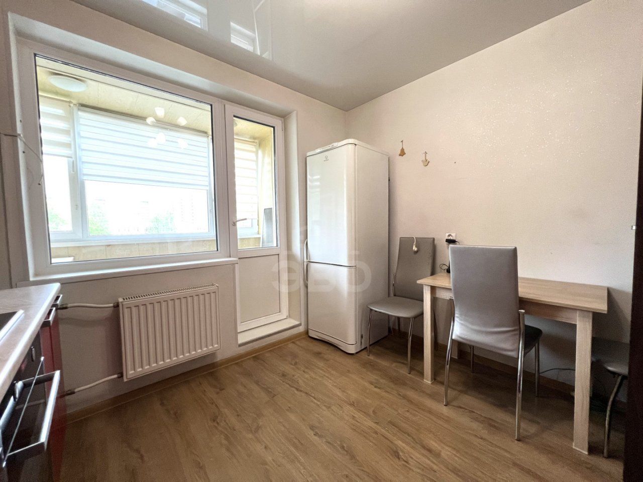 однокомнатная квартира в Санкт-Петербурге по адресу: Десантников ул., 12, к 1