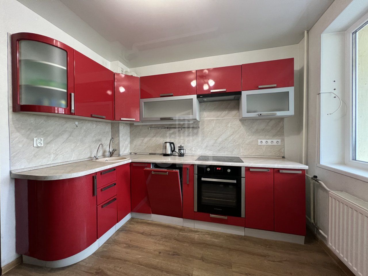 однокомнатная квартира в Санкт-Петербурге по адресу: Десантников ул., 12, к 1