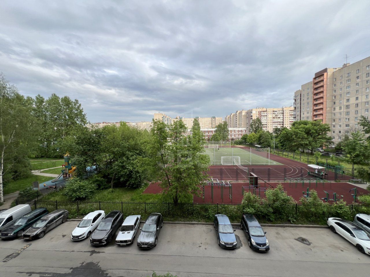 однокомнатная квартира в Санкт-Петербурге по адресу: Десантников ул., 12, к 1