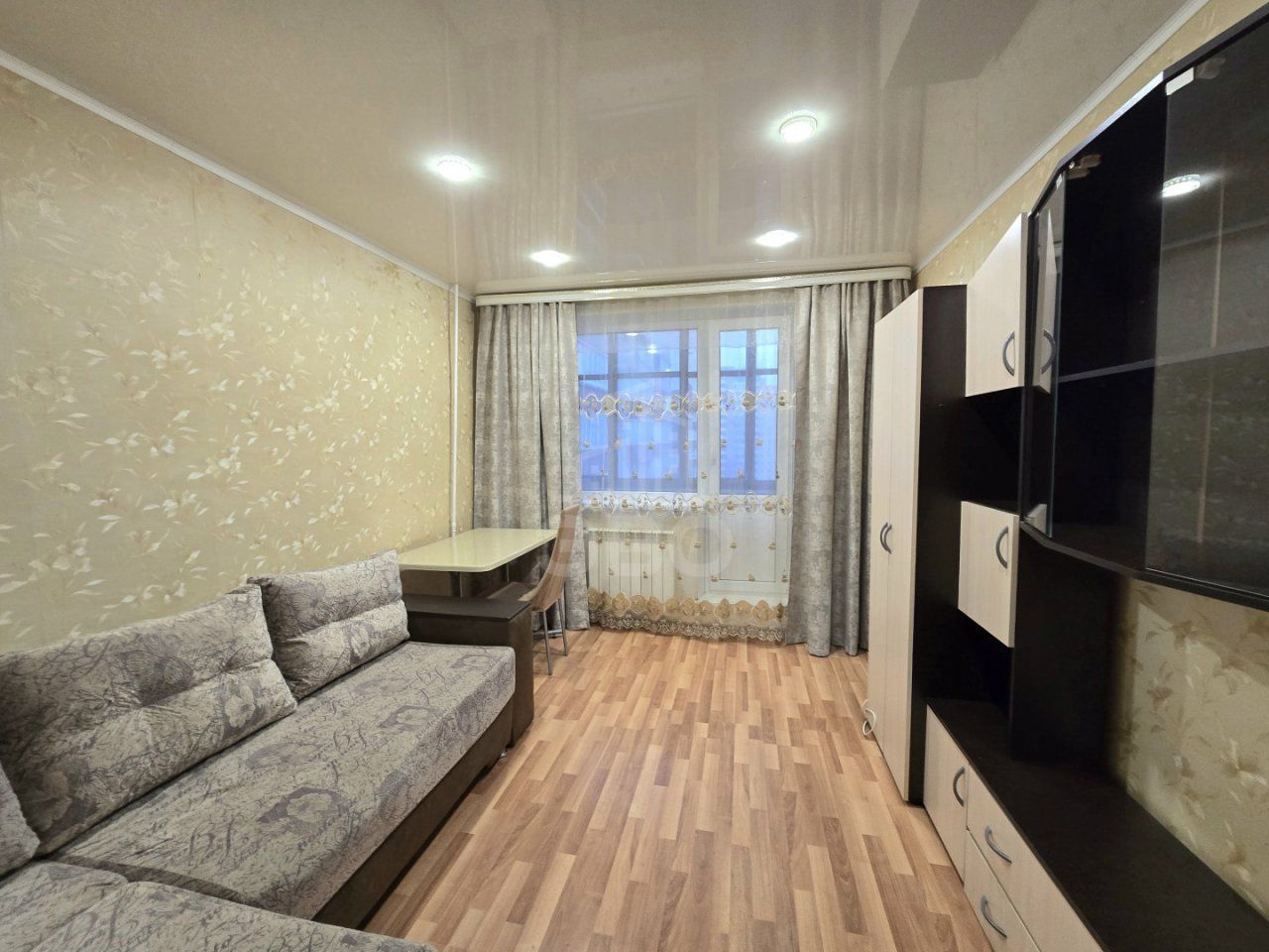 комната в Санкт-Петербурге по адресу: Пятилеток проспект, 7, к 2