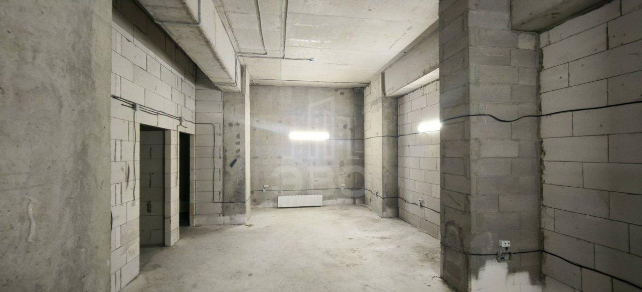 коммерция в Санкт-Петербурге по адресу: Строителей проспект, 16