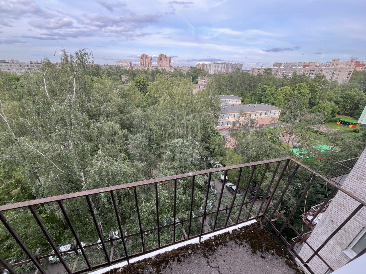 трехкомнатная квартира в Санкт-Петербурге по адресу: Турку ул., 17, к 2