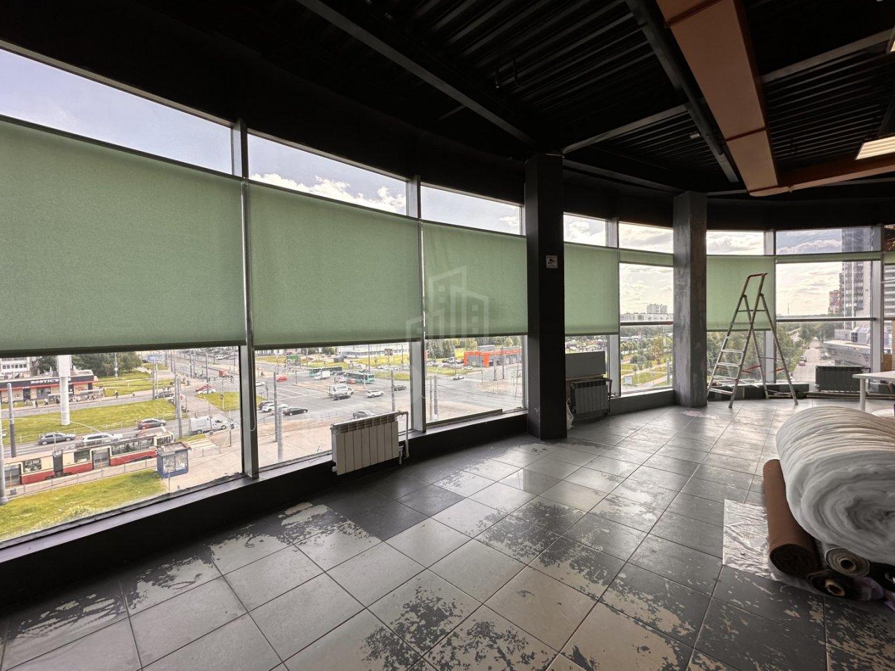 коммерция в Санкт-Петербурге по адресу: Культуры проспект, 20