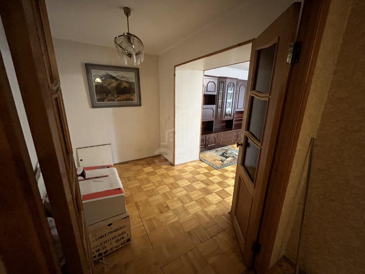 трехкомнатная квартира в Санкт-Петербурге по адресу: 13-я Красноармейская ул., 13