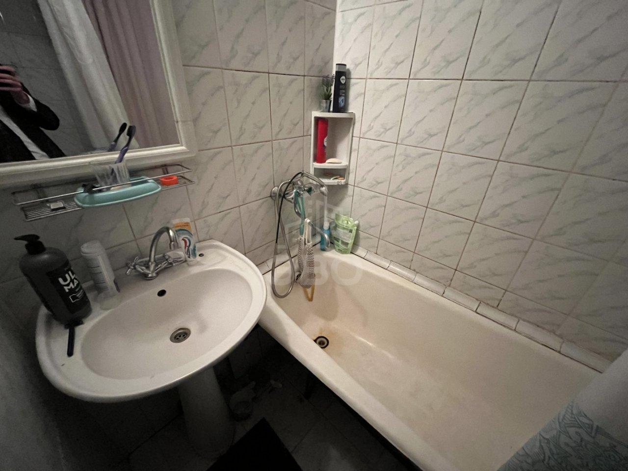 трехкомнатная квартира в Санкт-Петербурге по адресу: 13-я Красноармейская ул., 13