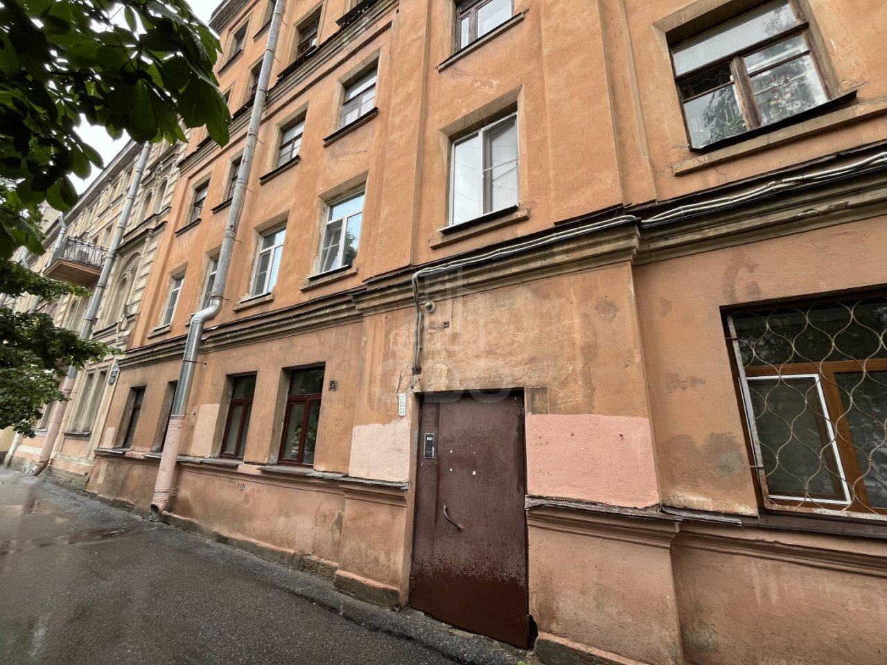 трехкомнатная квартира в Санкт-Петербурге по адресу: 13-я Красноармейская ул., 13