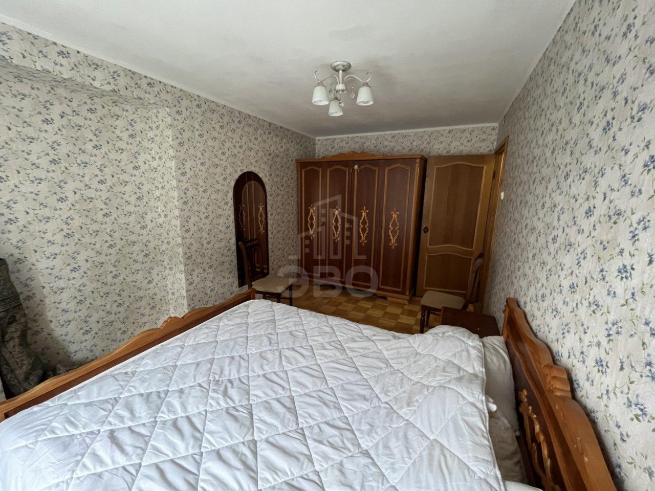 трехкомнатная квартира в Санкт-Петербурге по адресу: 13-я Красноармейская ул., 13