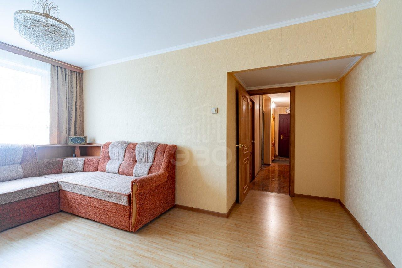 трехкомнатная квартира в Санкт-Петербурге по адресу: Испытателей проспект, 20