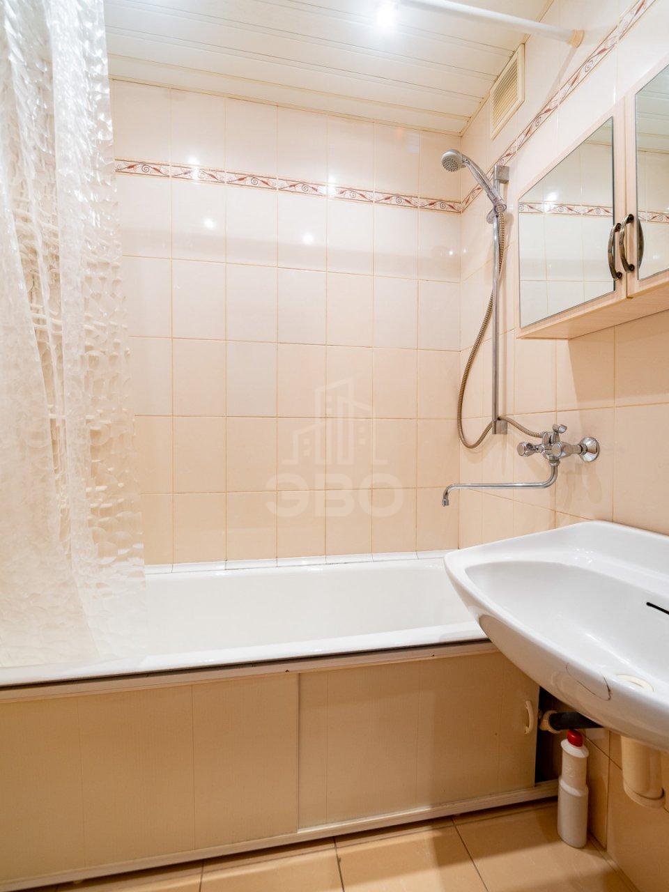 трехкомнатная квартира в Санкт-Петербурге по адресу: Испытателей проспект, 20