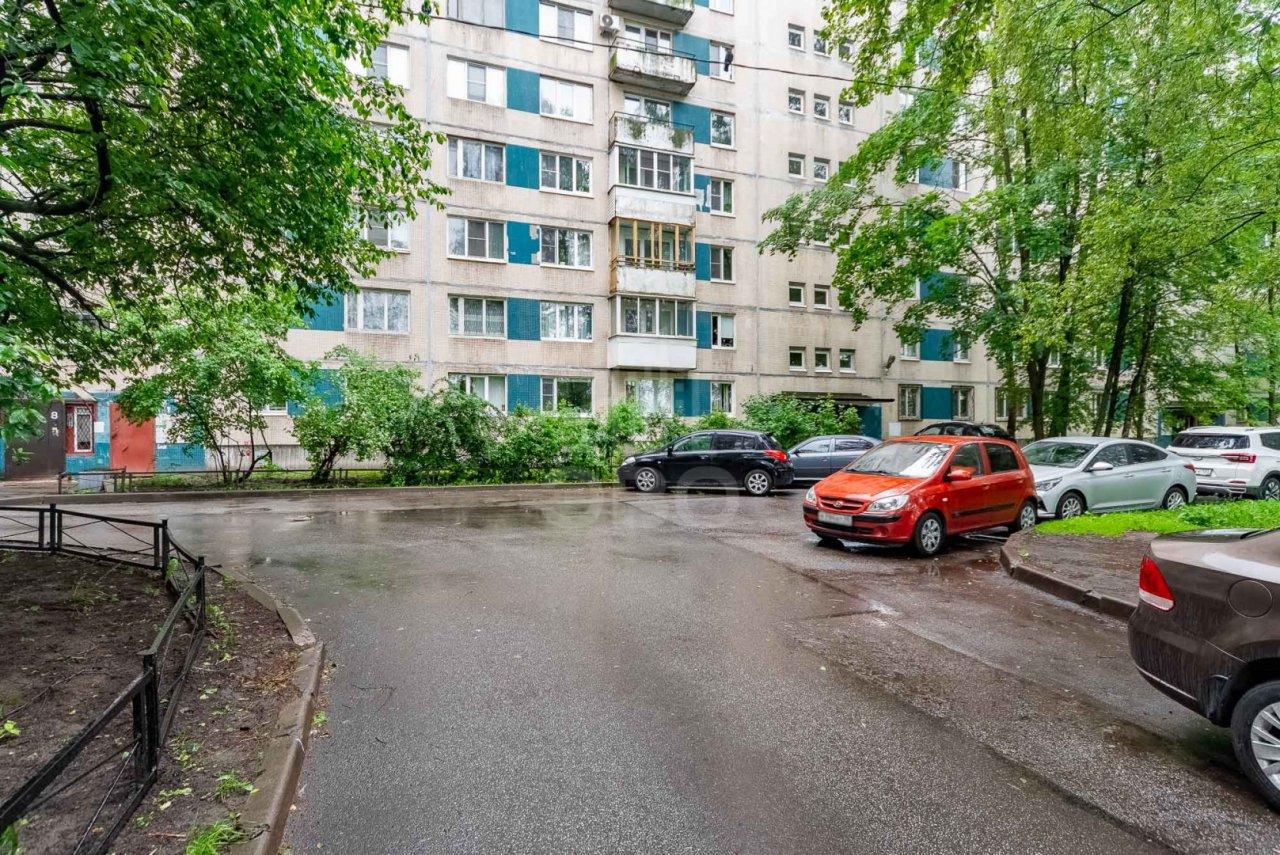 трехкомнатная квартира в Санкт-Петербурге по адресу: Испытателей проспект, 20