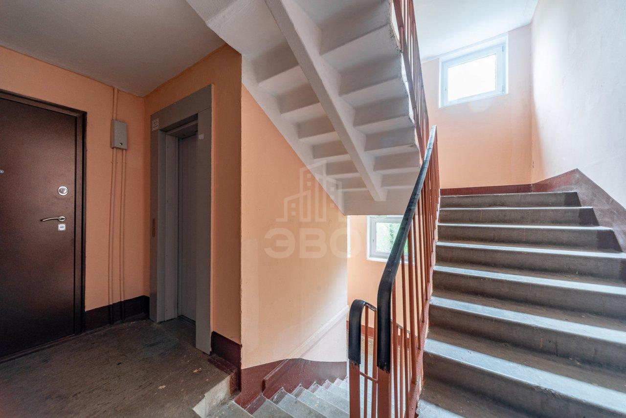 трехкомнатная квартира в Санкт-Петербурге по адресу: Испытателей проспект, 20