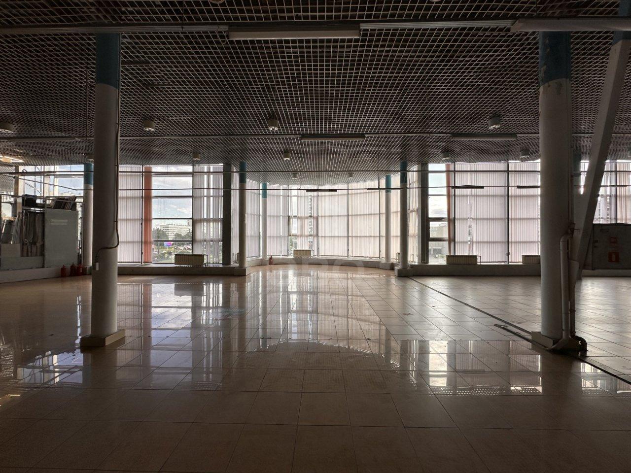 коммерция в Санкт-Петербурге по адресу: Культуры проспект, 20