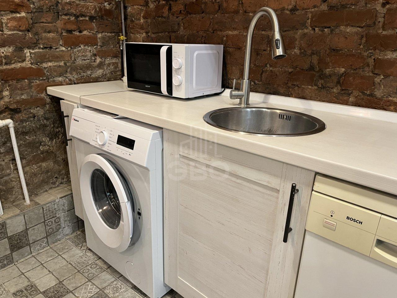 однокомнатная квартира в Санкт-Петербурге по адресу: Канала Грибоедова наб., 102, литера б