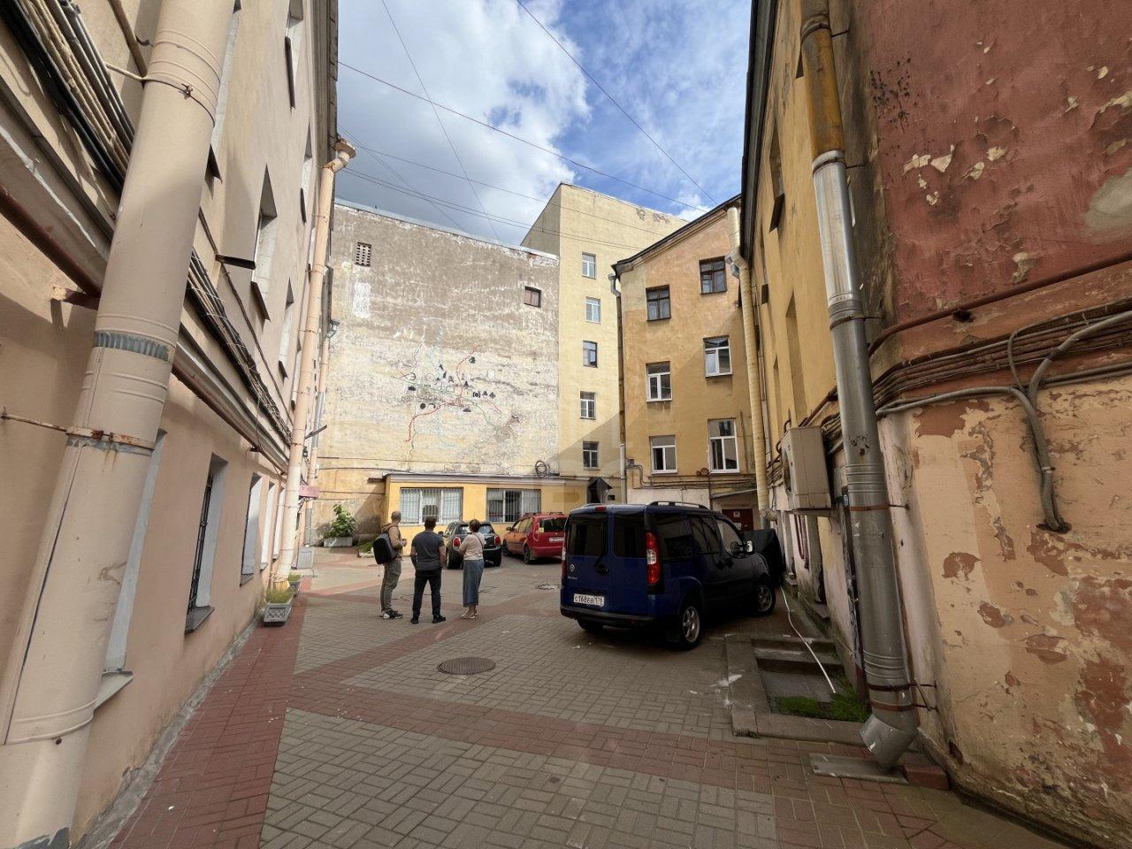 однокомнатная квартира в Санкт-Петербурге по адресу: Канала Грибоедова наб., 102, литера б