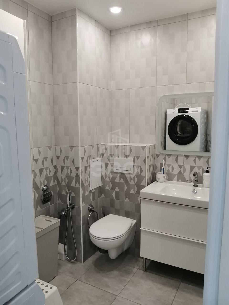 трехкомнатная квартира в Санкт-Петербурге по адресу: Николая Рубцова ул., 13