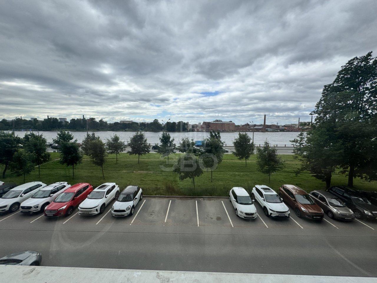 студия в Санкт-Петербурге по адресу: Октябрьская наб., 44