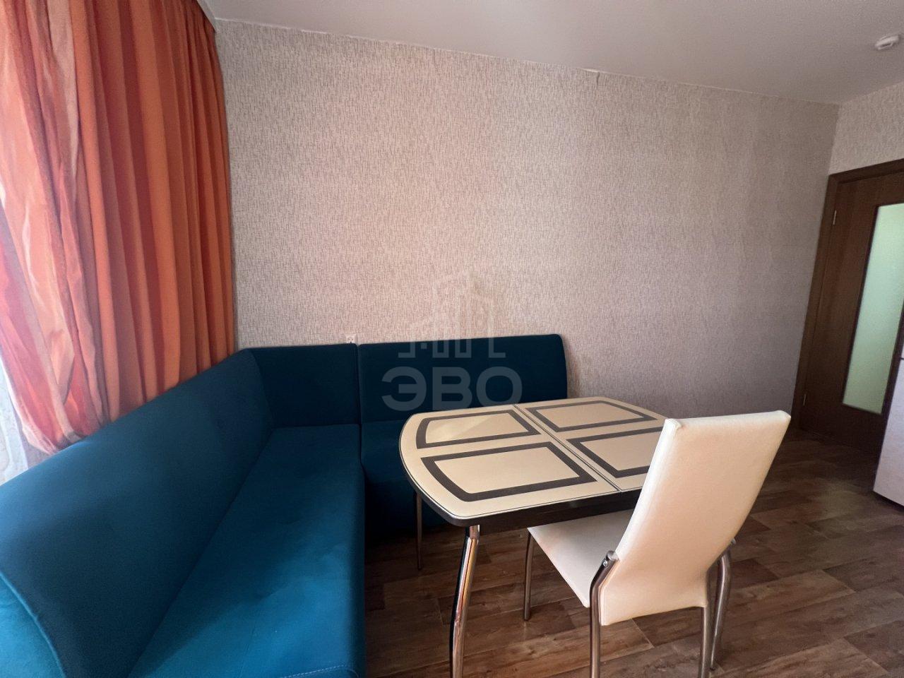 трехкомнатная квартира в Санкт-Петербурге по адресу: Даниила Хармса ул., 8