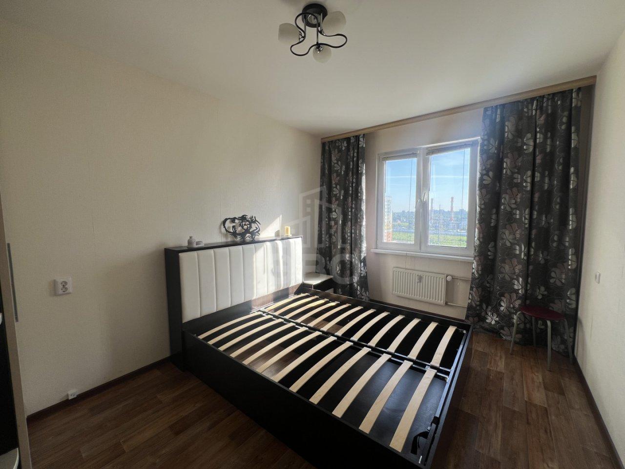 трехкомнатная квартира в Санкт-Петербурге по адресу: Даниила Хармса ул., 8