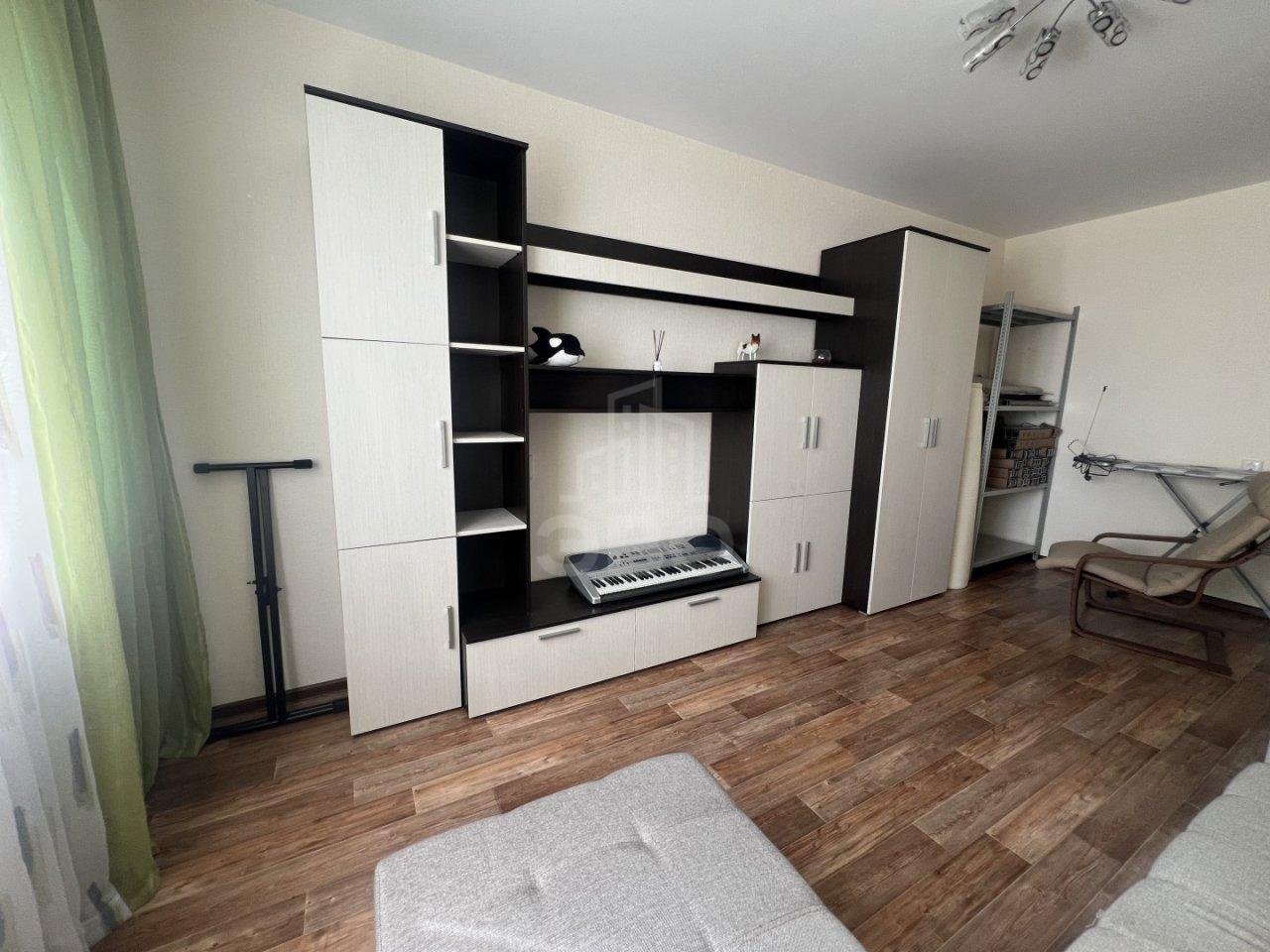 трехкомнатная квартира в Санкт-Петербурге по адресу: Даниила Хармса ул., 8