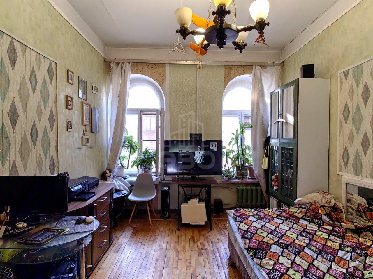 трехкомнатная квартира в Санкт-Петербурге по адресу: Достоевского ул., 16