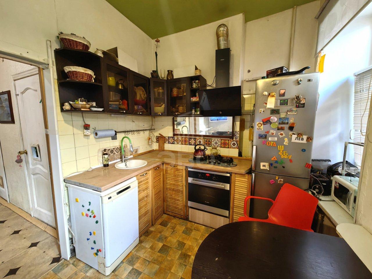 трехкомнатная квартира в Санкт-Петербурге по адресу: Достоевского ул., 16