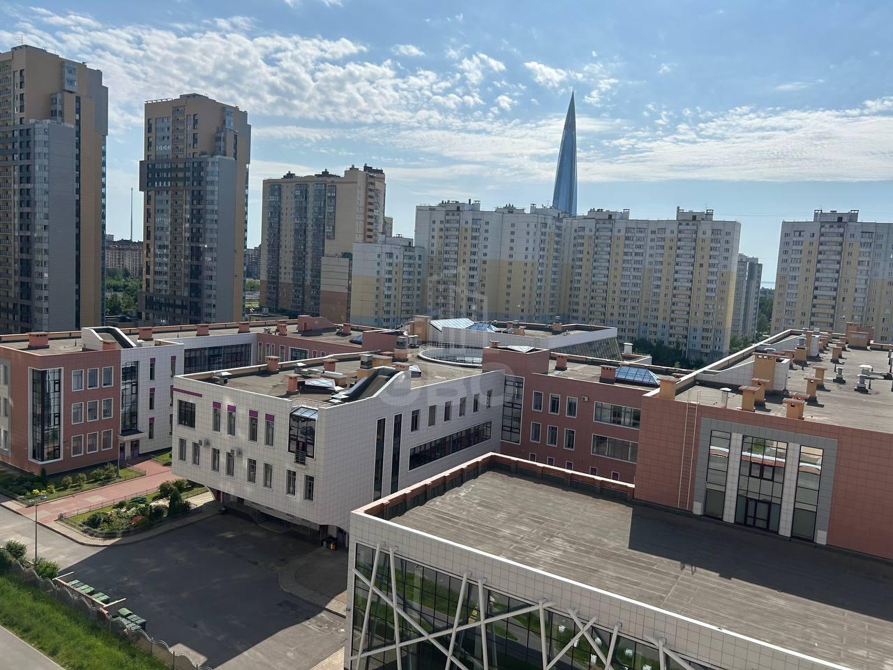 трехкомнатная квартира в Санкт-Петербурге по адресу: Лыжный пер., 4, к 1