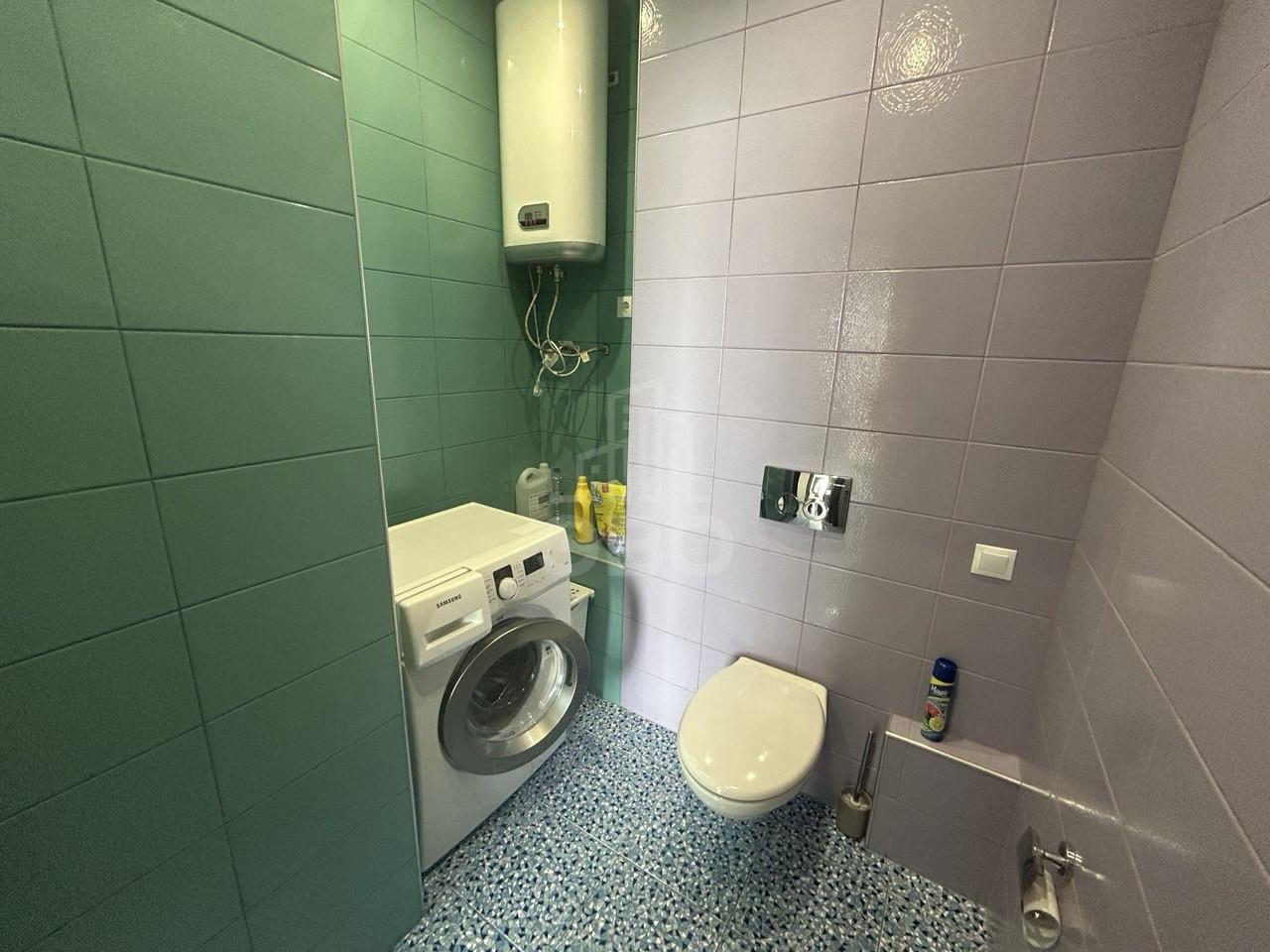 трехкомнатная квартира в Санкт-Петербурге по адресу: Лыжный пер., 4, к 1