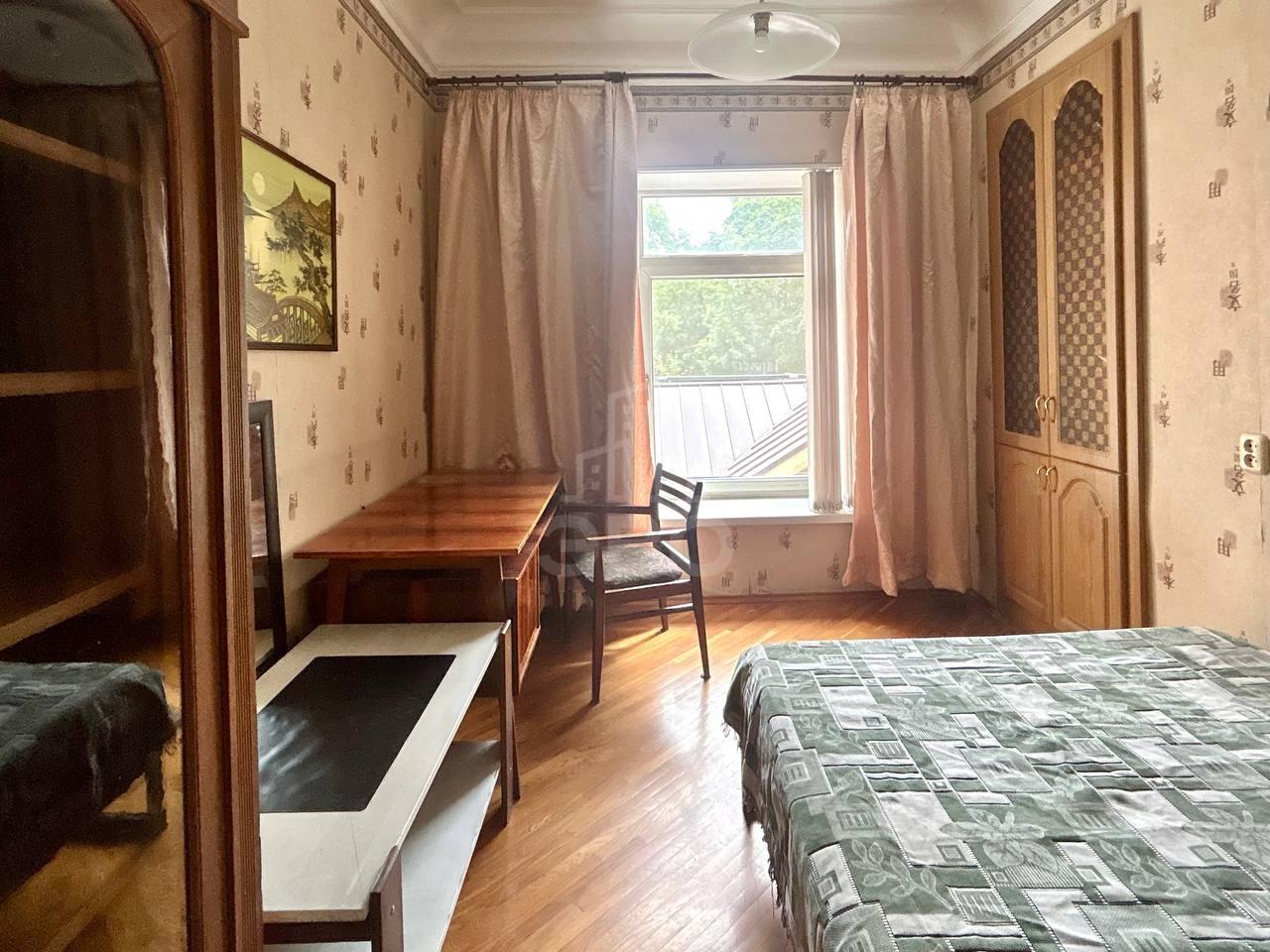 трехкомнатная квартира в Санкт-Петербурге по адресу: Невский проспект, 153