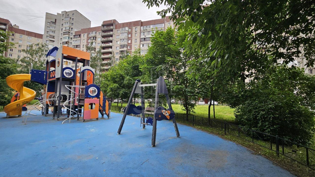 однокомнатная квартира в Санкт-Петербурге по адресу: Ворошилова ул., 3, к 2