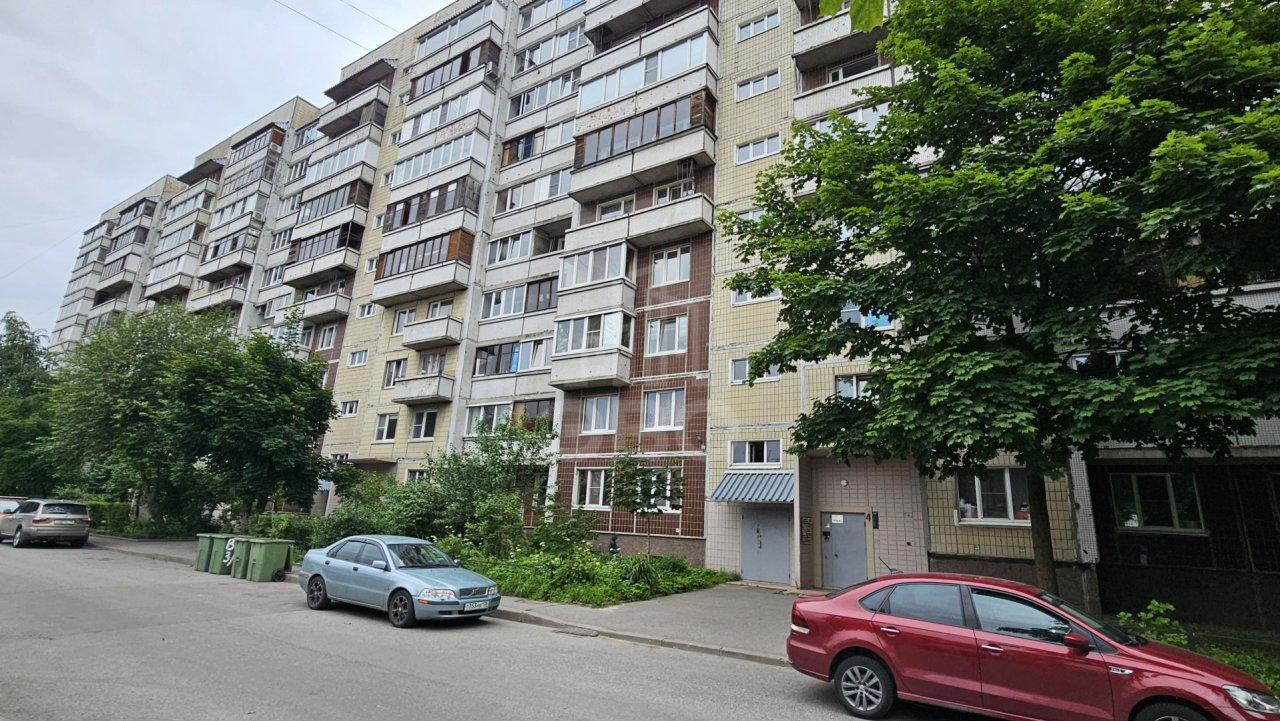 однокомнатная квартира в Санкт-Петербурге по адресу: Ворошилова ул., 3, к 2