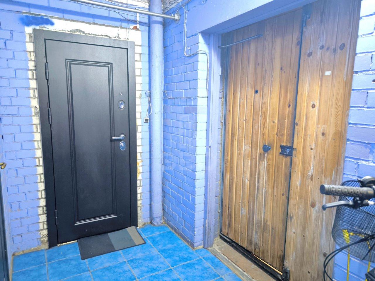 трехкомнатная квартира в Санкт-Петербурге по адресу: Савушкина ул., 118