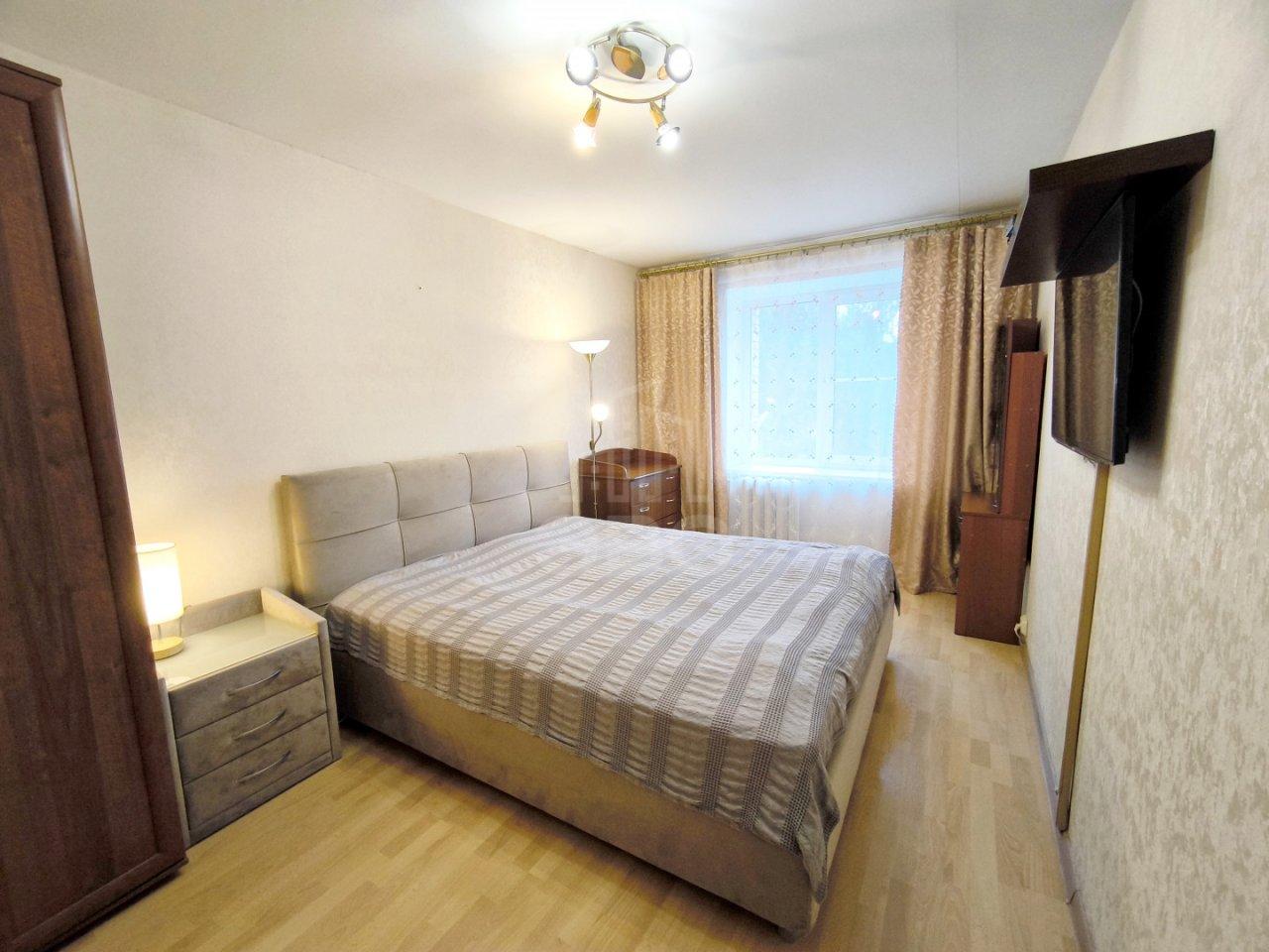 трехкомнатная квартира в Санкт-Петербурге по адресу: Савушкина ул., 118