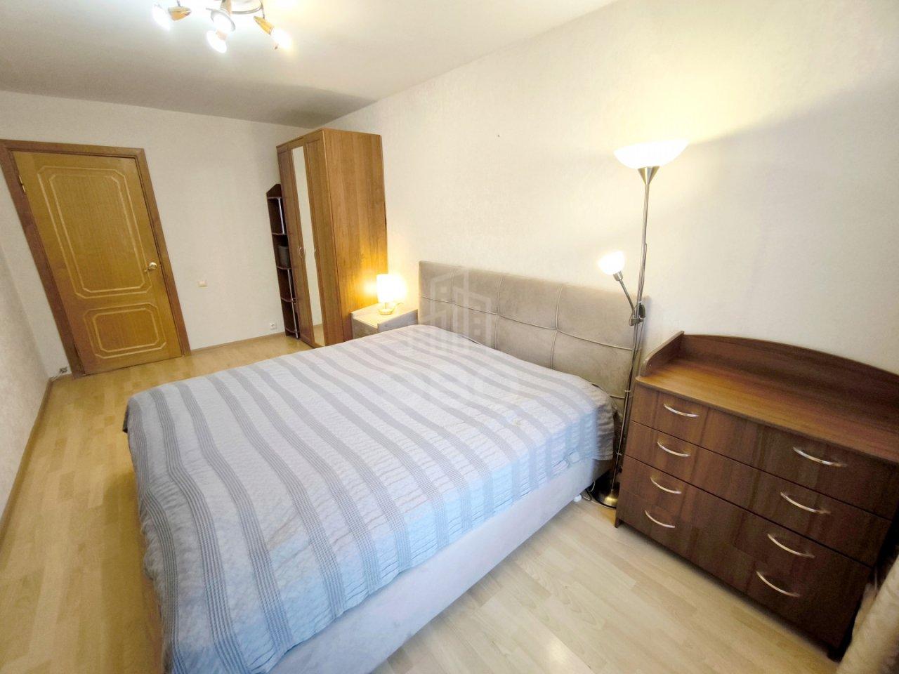 трехкомнатная квартира в Санкт-Петербурге по адресу: Савушкина ул., 118