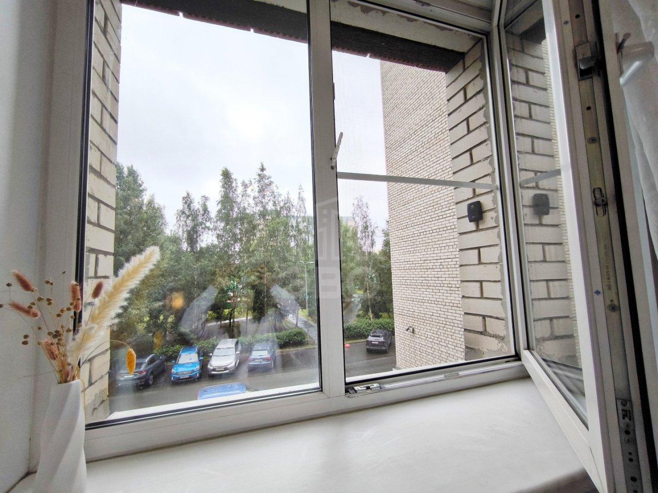 трехкомнатная квартира в Санкт-Петербурге по адресу: Савушкина ул., 118