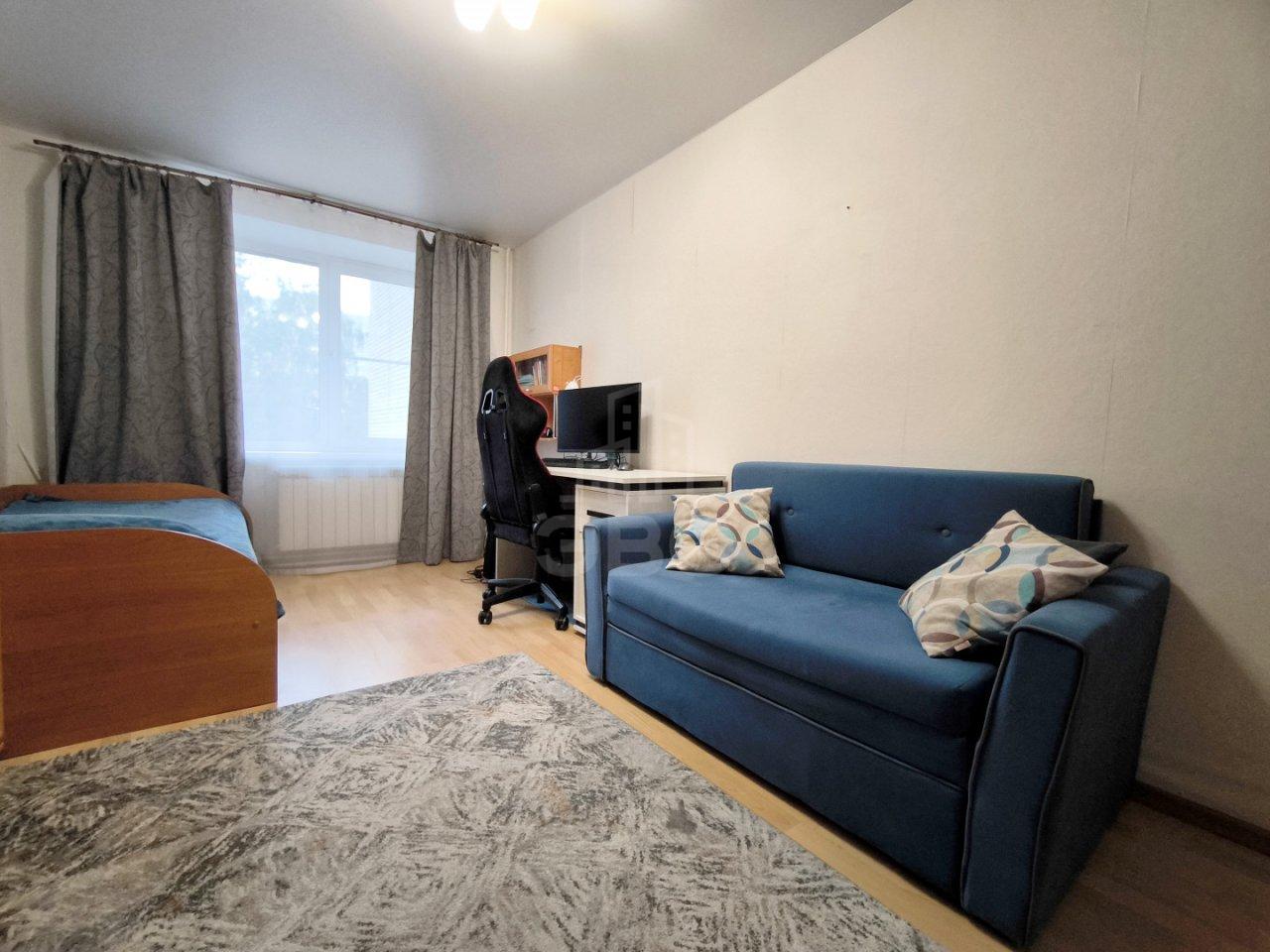 трехкомнатная квартира в Санкт-Петербурге по адресу: Савушкина ул., 118