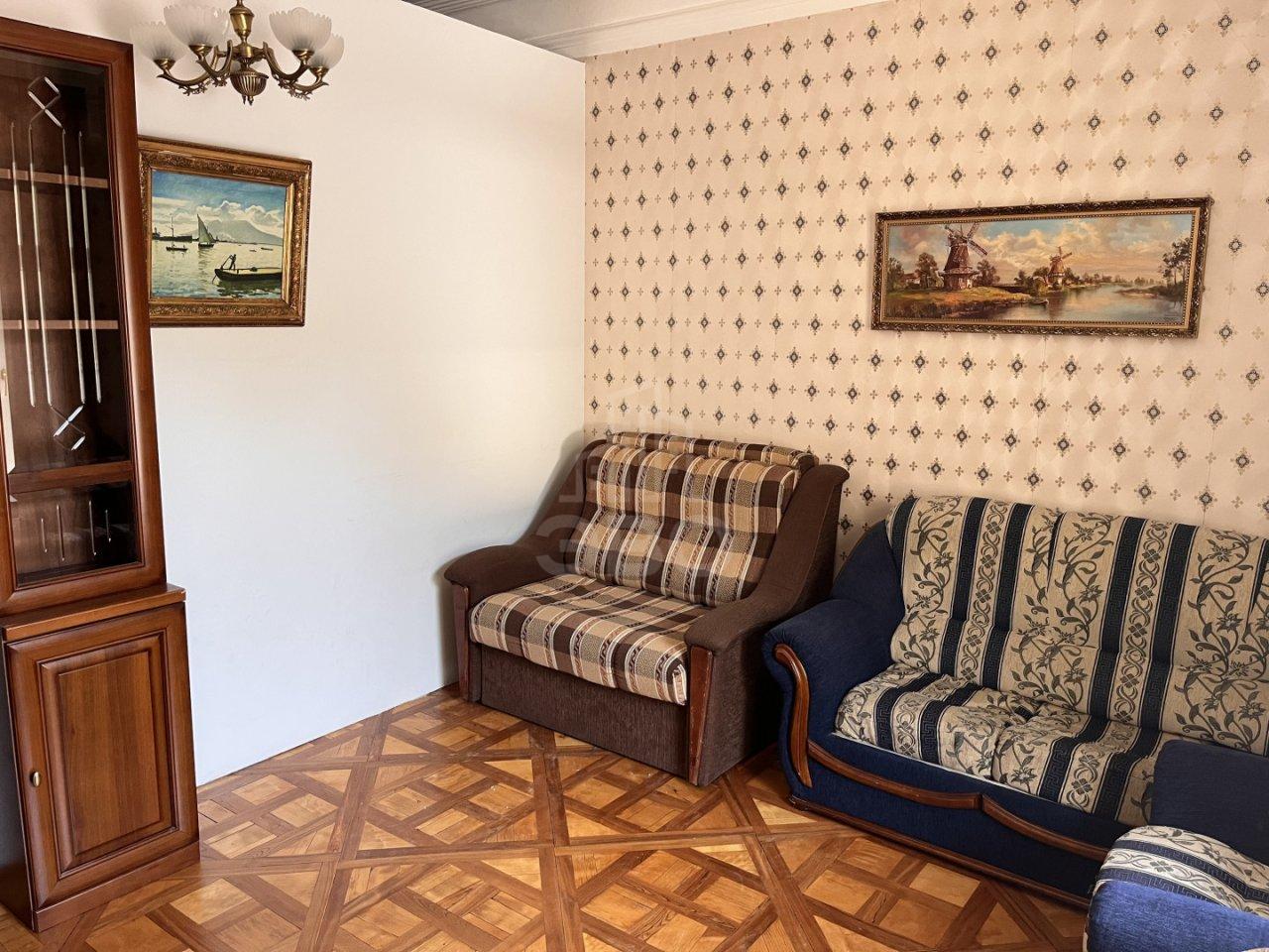 трехкомнатная квартира в Санкт-Петербурге по адресу: Невский проспект, 153