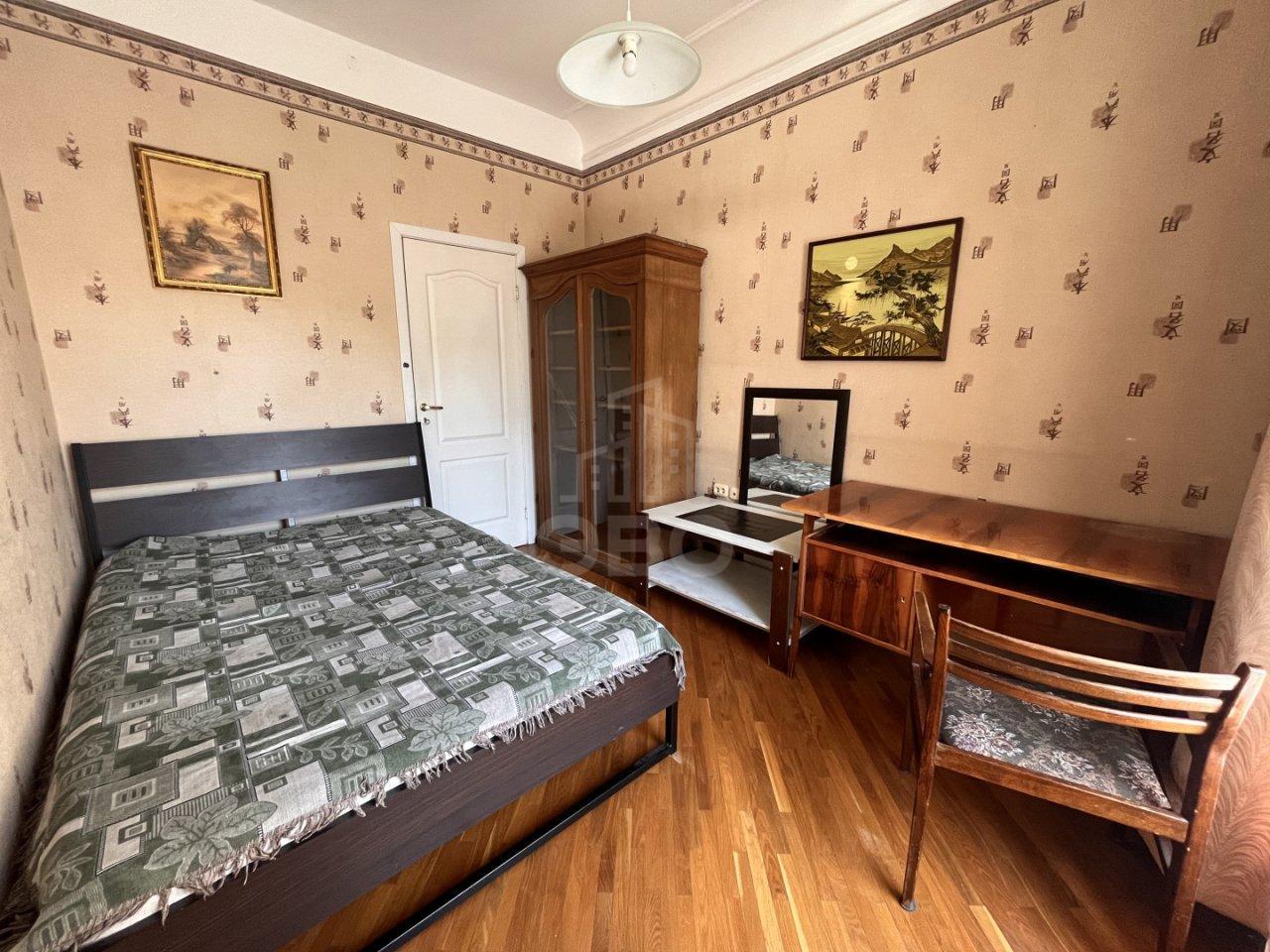 трехкомнатная квартира в Санкт-Петербурге по адресу: Невский проспект, 153