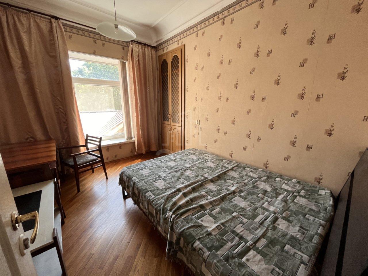 трехкомнатная квартира в Санкт-Петербурге по адресу: Невский проспект, 153