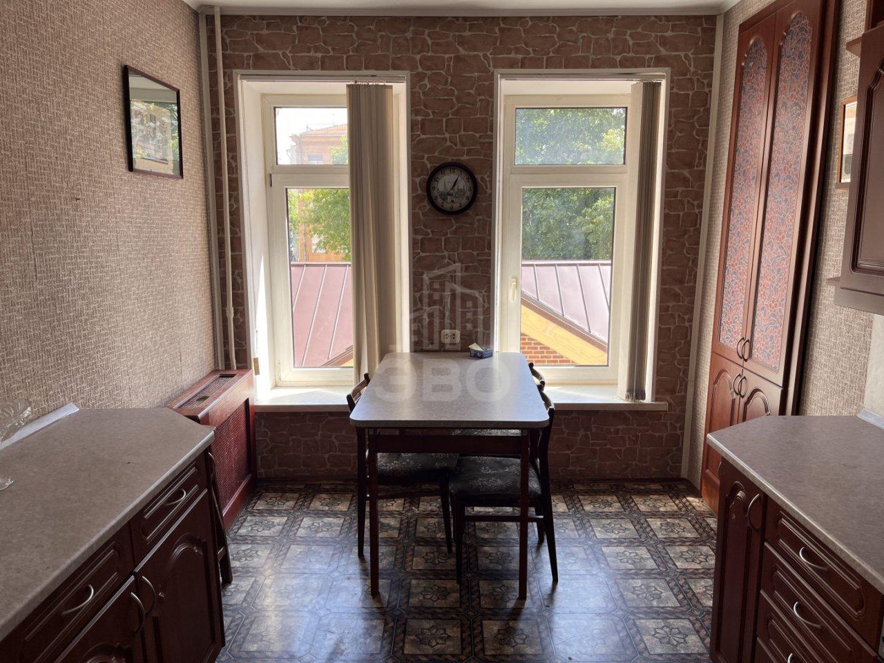 трехкомнатная квартира в Санкт-Петербурге по адресу: Невский проспект, 153