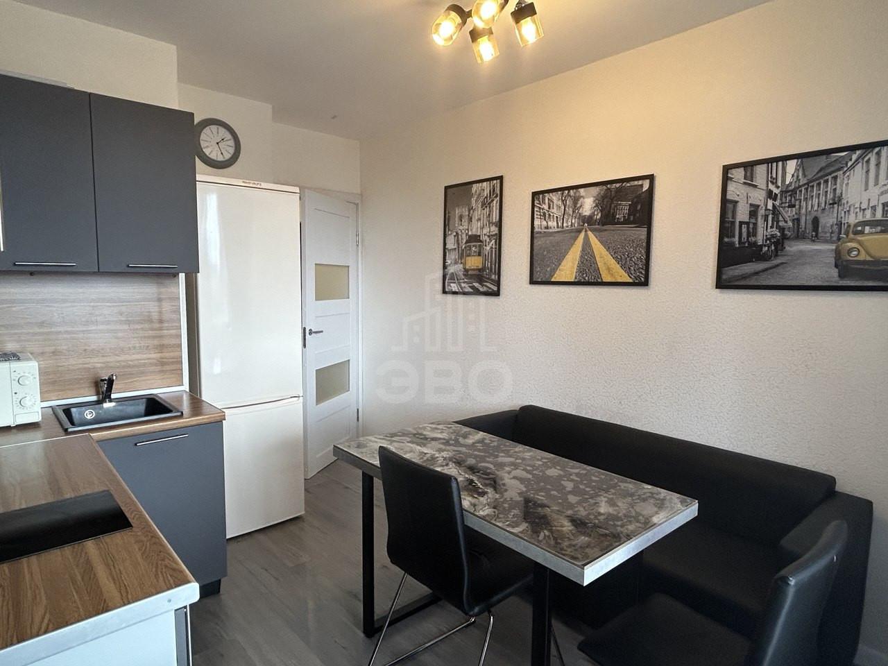 однокомнатная квартира в Санкт-Петербурге по адресу: Шоссе в Лаврики ул., 72, к 4