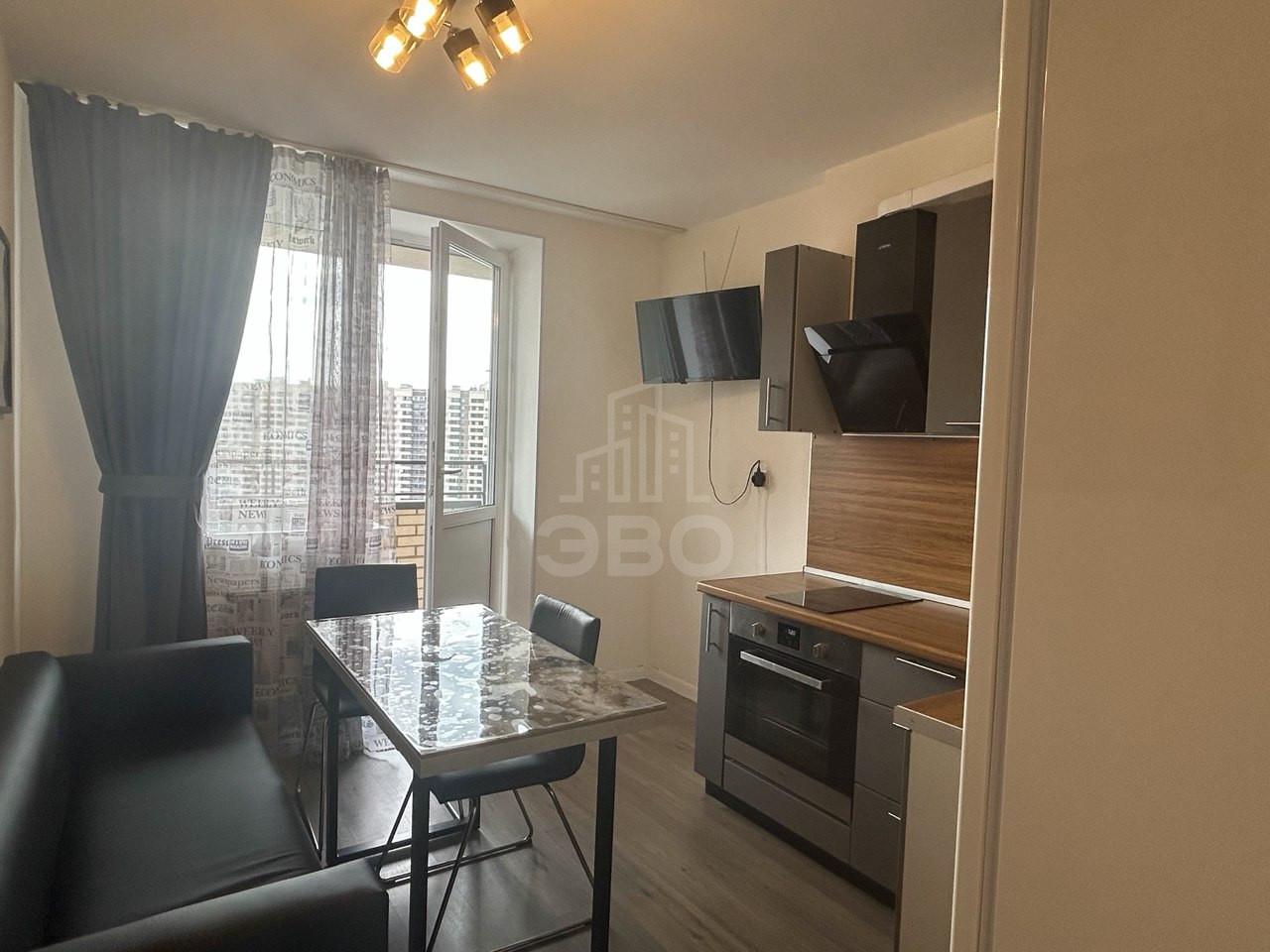 однокомнатная квартира в Санкт-Петербурге по адресу: Шоссе в Лаврики ул., 72, к 4