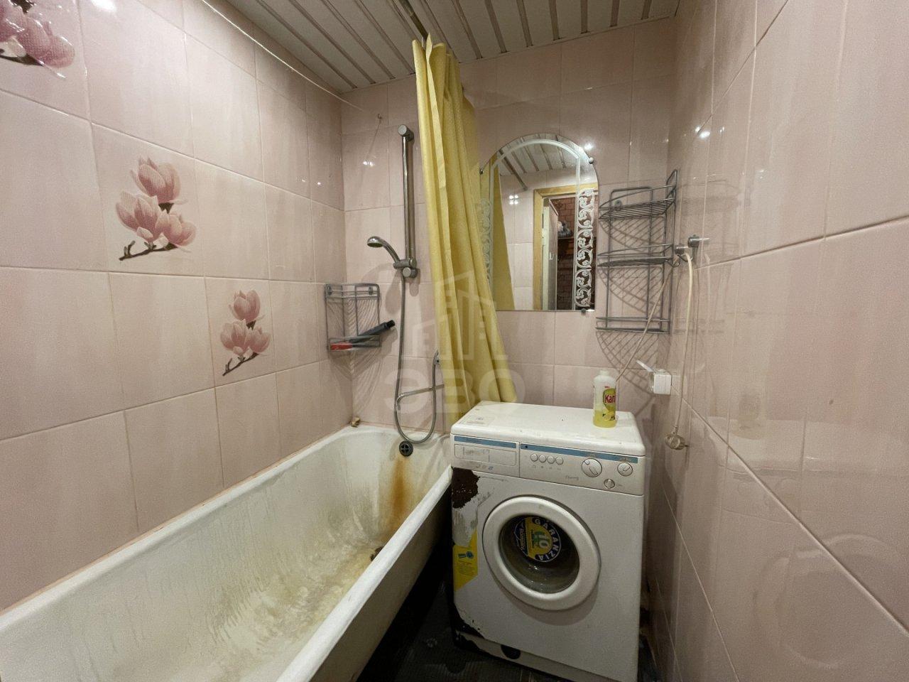 трехкомнатная квартира в Санкт-Петербурге по адресу: Народного Ополчения проспект, 31