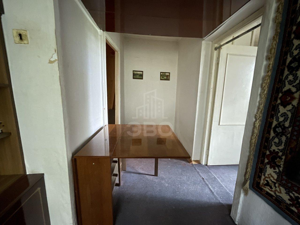 трехкомнатная квартира в Санкт-Петербурге по адресу: Народного Ополчения проспект, 31