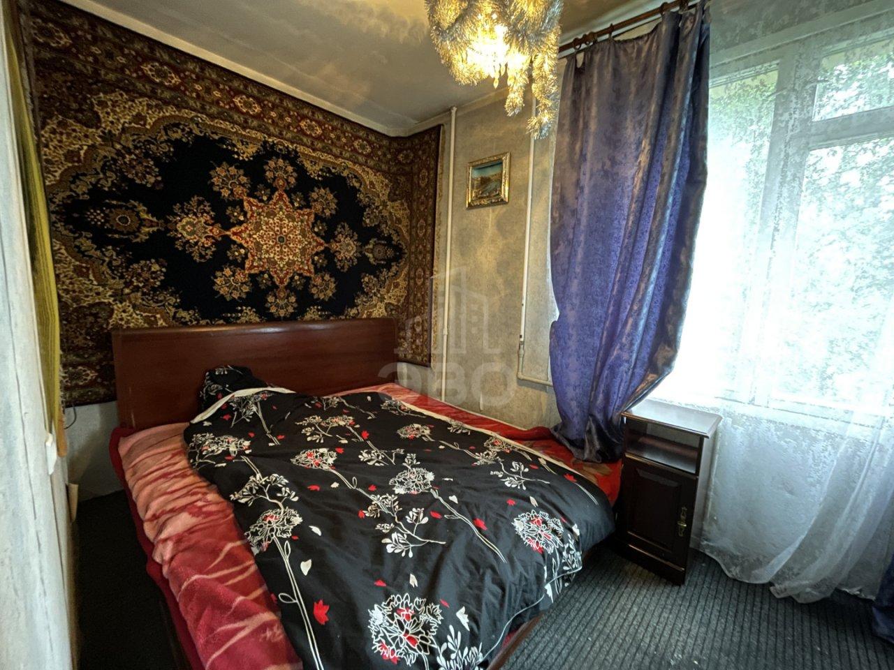 трехкомнатная квартира в Санкт-Петербурге по адресу: Народного Ополчения проспект, 31